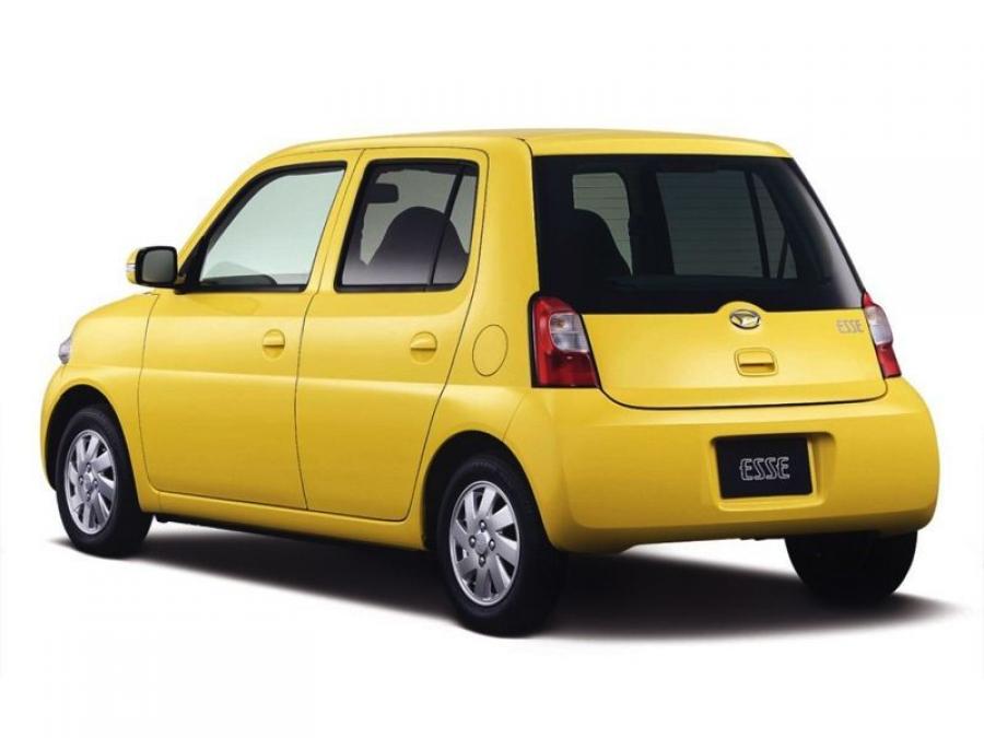  Daihatsu Esse 2005 года  (фото 2 из 4)
